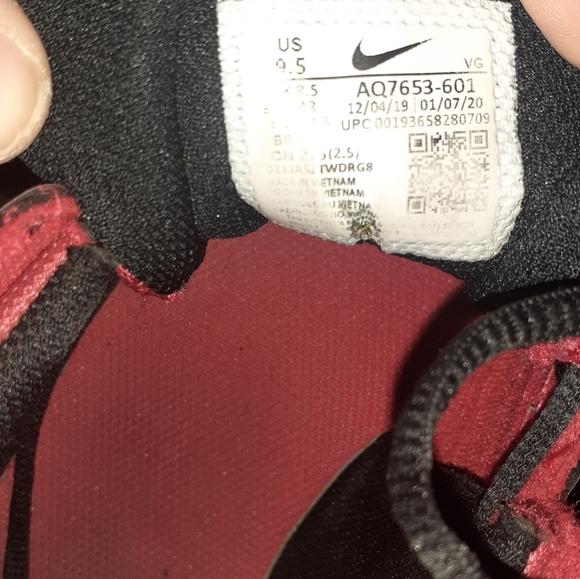 Red Nike Alpha Cleats - Picture 11 of 12